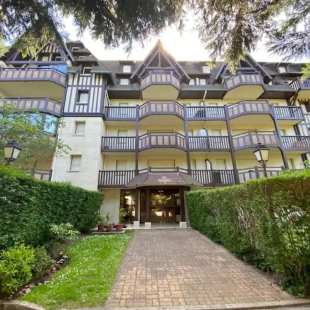 Le Fairway Apartman